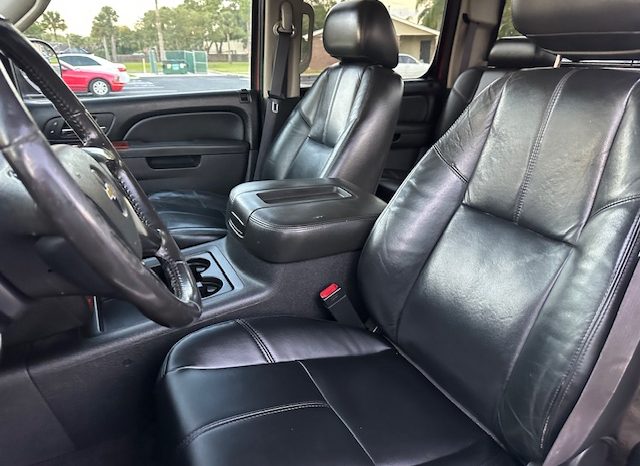 2011 Chevrolet Silverado 1500 LTZ Crew Cab Short Bed 1LZ full