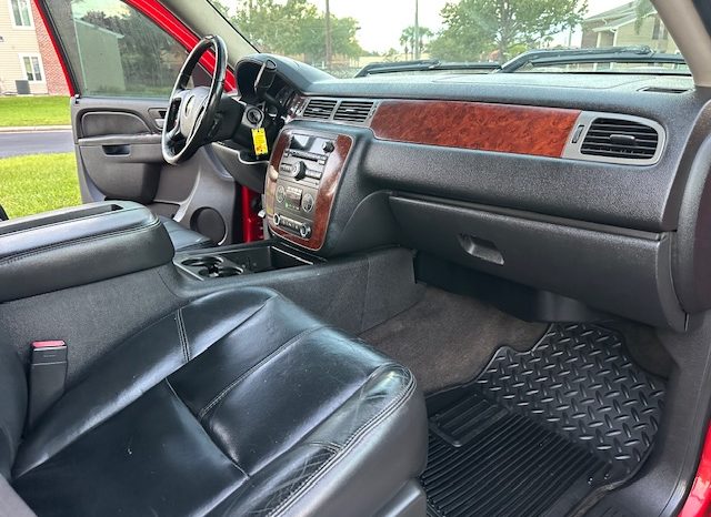 2011 Chevrolet Silverado 1500 LTZ Crew Cab Short Bed 1LZ full