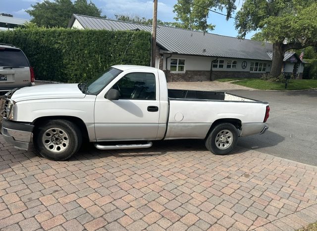 2005 Chevrolet Silverado 1500 WT Regular Cab Long Bed 1SW full