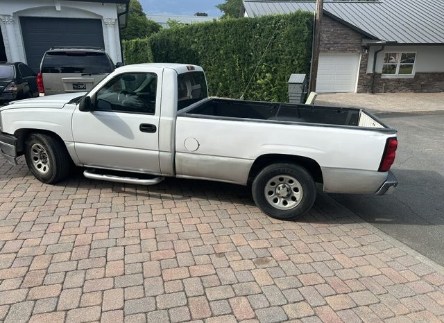 2005 Chevrolet Silverado 1500 WT Regular Cab Long Bed 1SW full