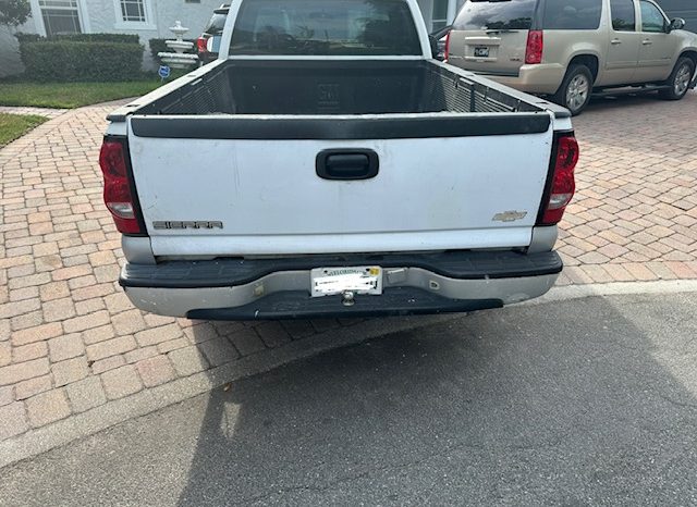 2005 Chevrolet Silverado 1500 WT Regular Cab Long Bed 1SW full