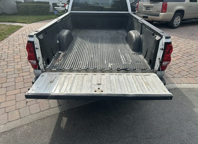2005 Chevrolet Silverado 1500 WT Regular Cab Long Bed 1SW full