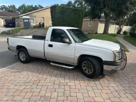 2005 Chevrolet Silverado 1500 WT Regular Cab Long Bed 1SW