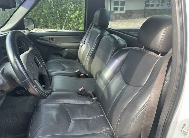 2005 Chevrolet Silverado 1500 WT Regular Cab Long Bed 1SW full