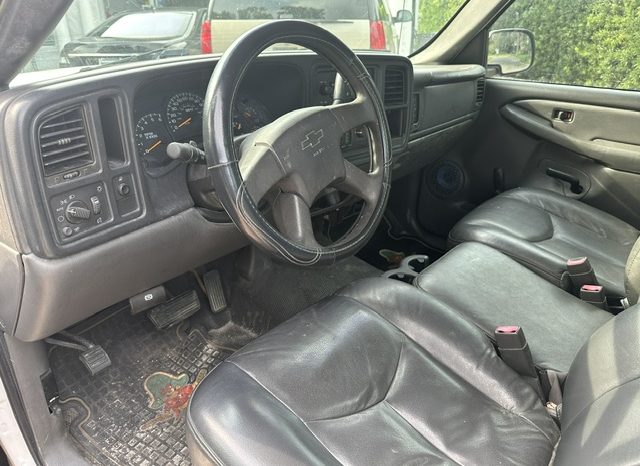 2005 Chevrolet Silverado 1500 WT Regular Cab Long Bed 1SW full
